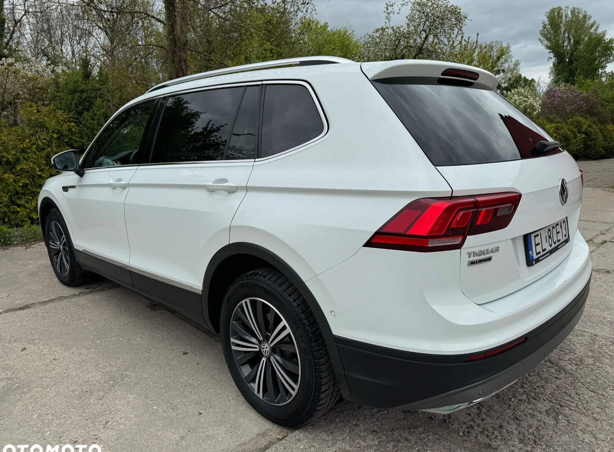 Volkswagen Tiguan cena 98000 przebieg: 127000, rok produkcji 2018 z Łódź małe 326